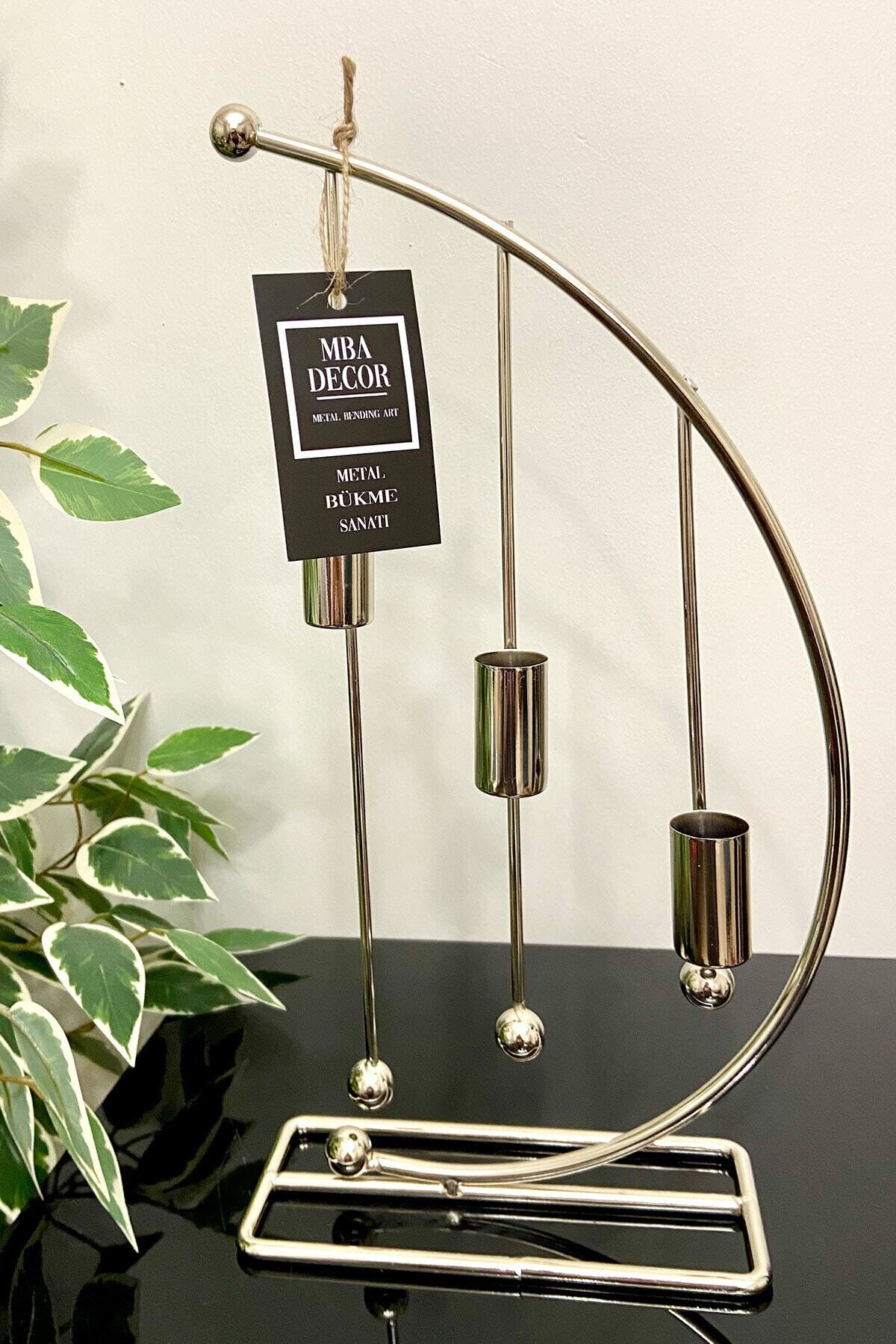 Nota Model Gümüş Metal 3 Lü Şamdan Üçlü Mumluk Dekoratif Mumluk 25cm Paslanmaz Kaplama Ev Dekorasyon