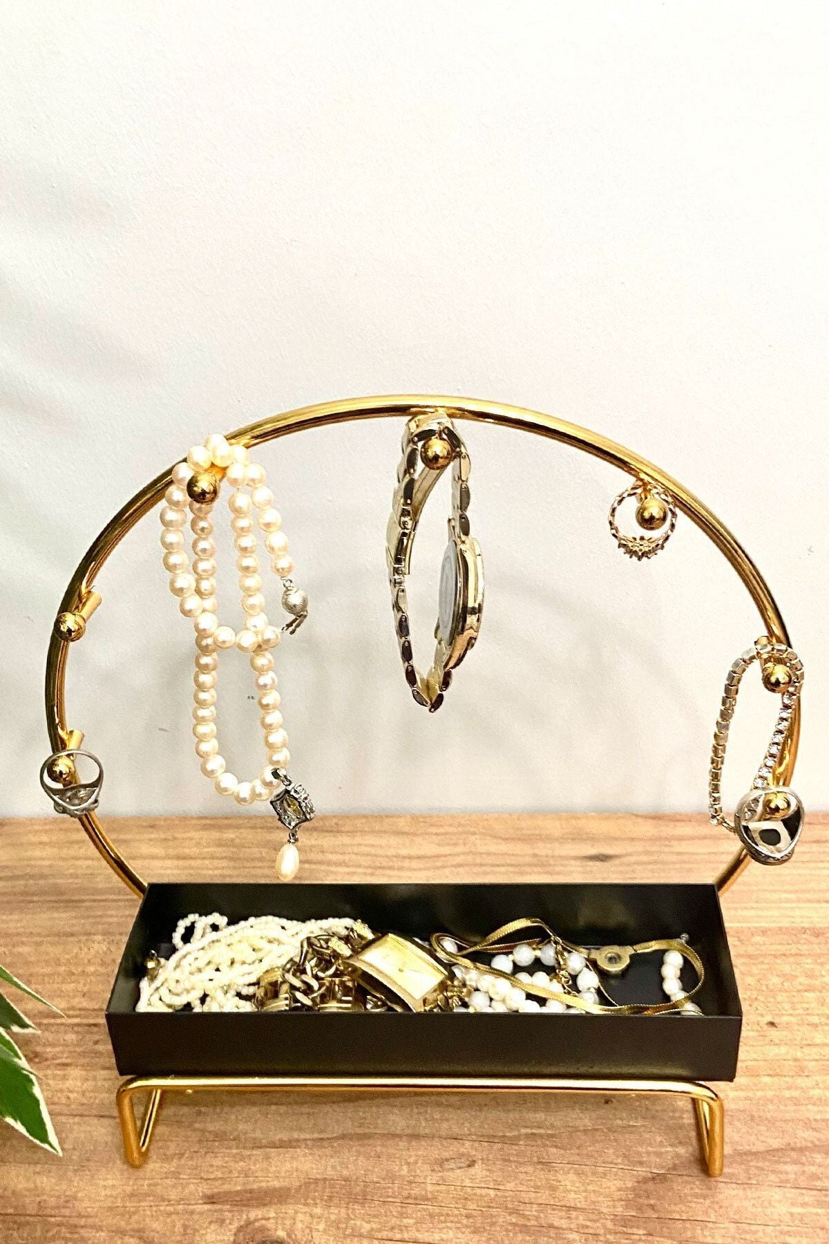 Masaüstü Hazneli Metal Takı Standı Gold Paslanmaz Kaplama Ev Yatak Odası Dekorasyon