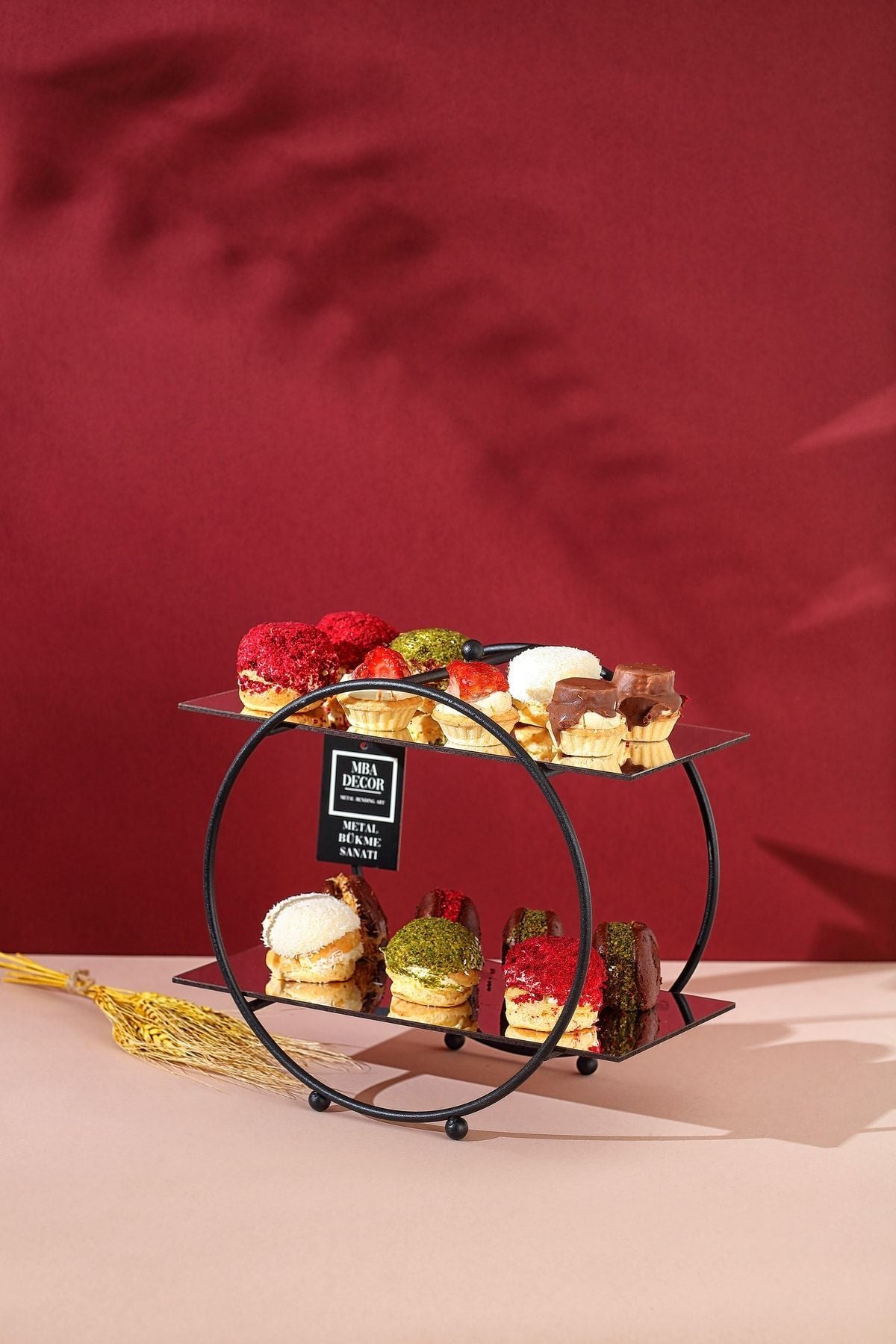 Yuvarlak Siyah Aynalı Kahve Yanı Sunumluk Hediyelik Dekorasyon Ikramlık Organizer Mdf Ahşap 26cm