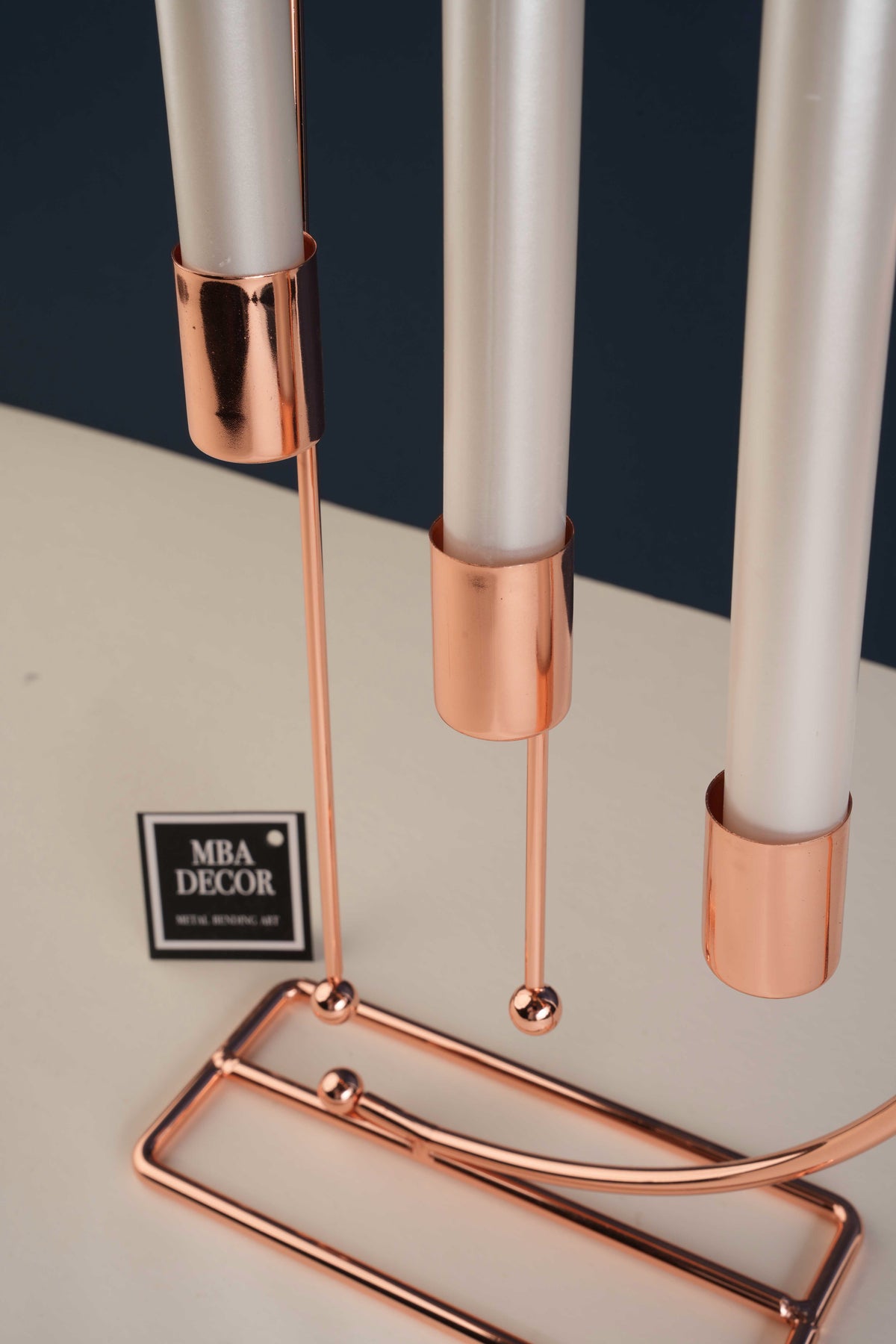 Nota Model Metal 3 Lü Şamdan Üçlü Mumluk Dekoratif Mumluk 25cm Parlak Bronz Kaplama Ev Dekorasyon
