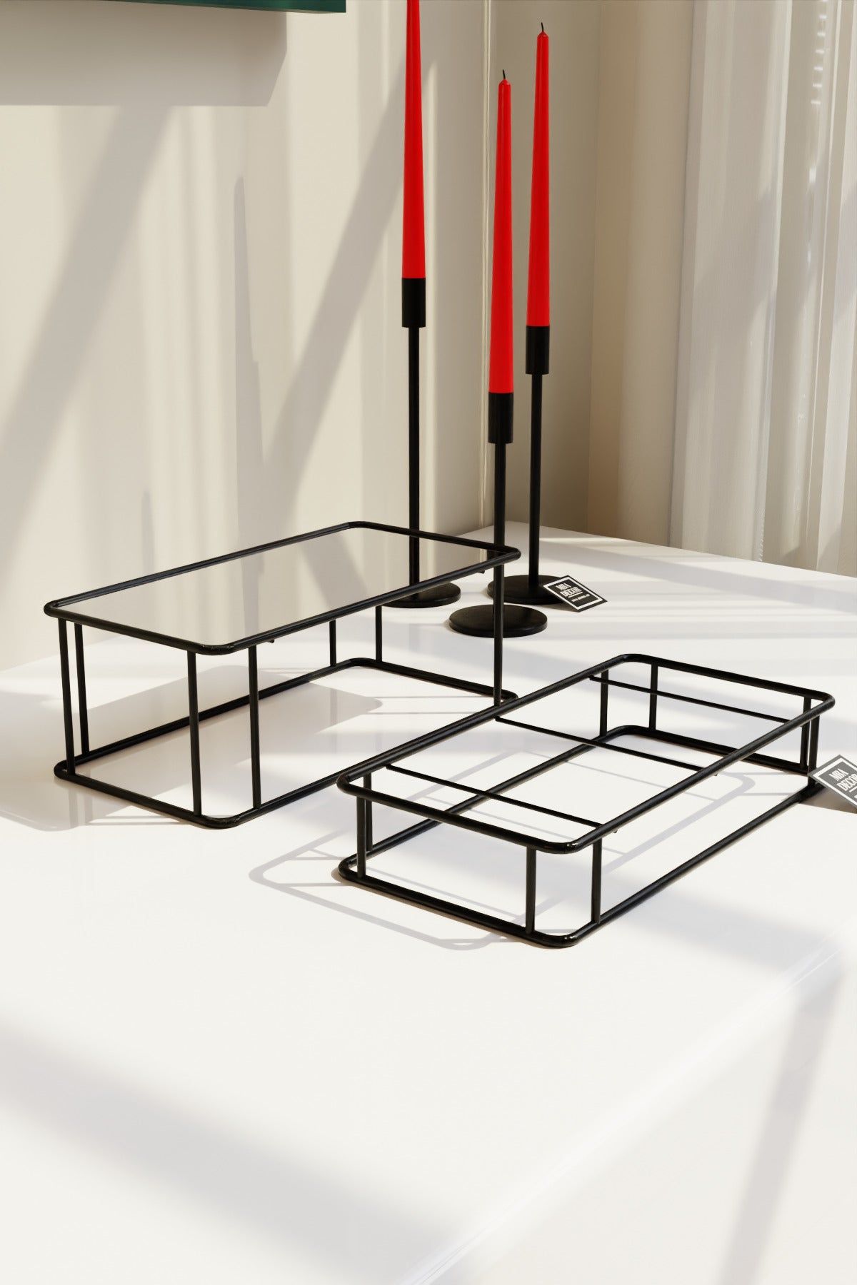 Prisma Model Siyah Aynalı Sunum Tepsisi – İkili Set | Dekoratif & Şık Sunum 30x15cm